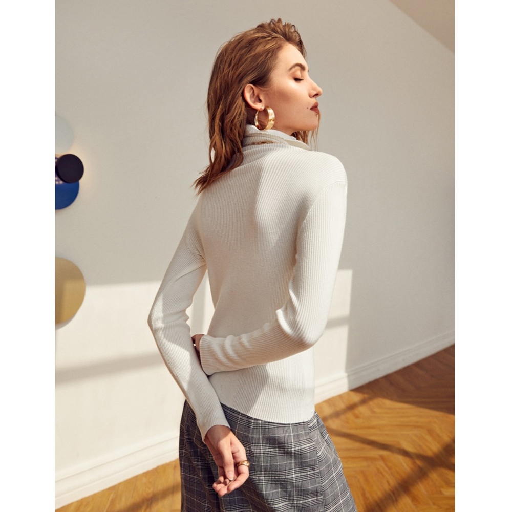White Rib-Knit Turtleneck Light Sweater Top - Picture 3 of 8